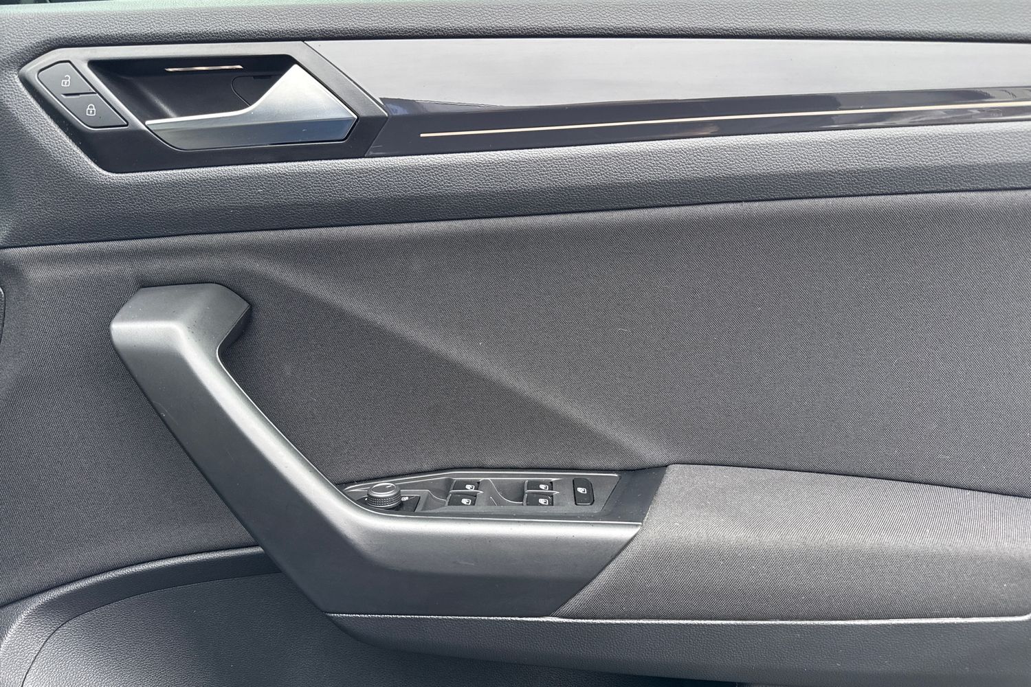 Used Volkswagen T-Roc 2021 for sale - 77520303: Photo 21