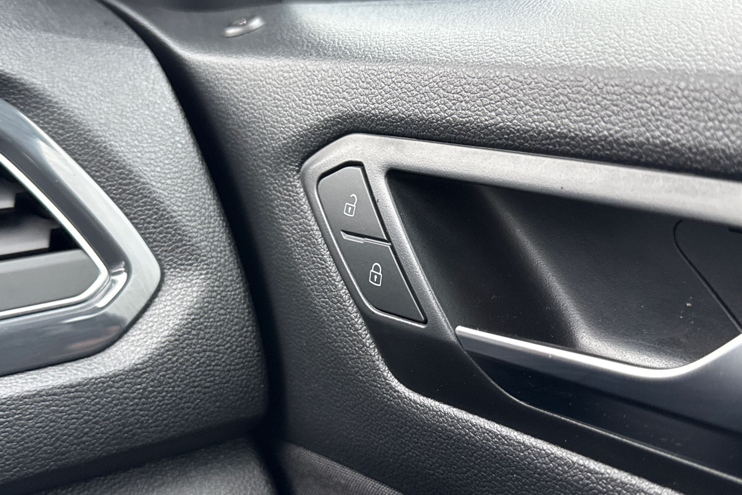 Used Volkswagen T-Roc 2021 for sale - 77520303: Photo 35