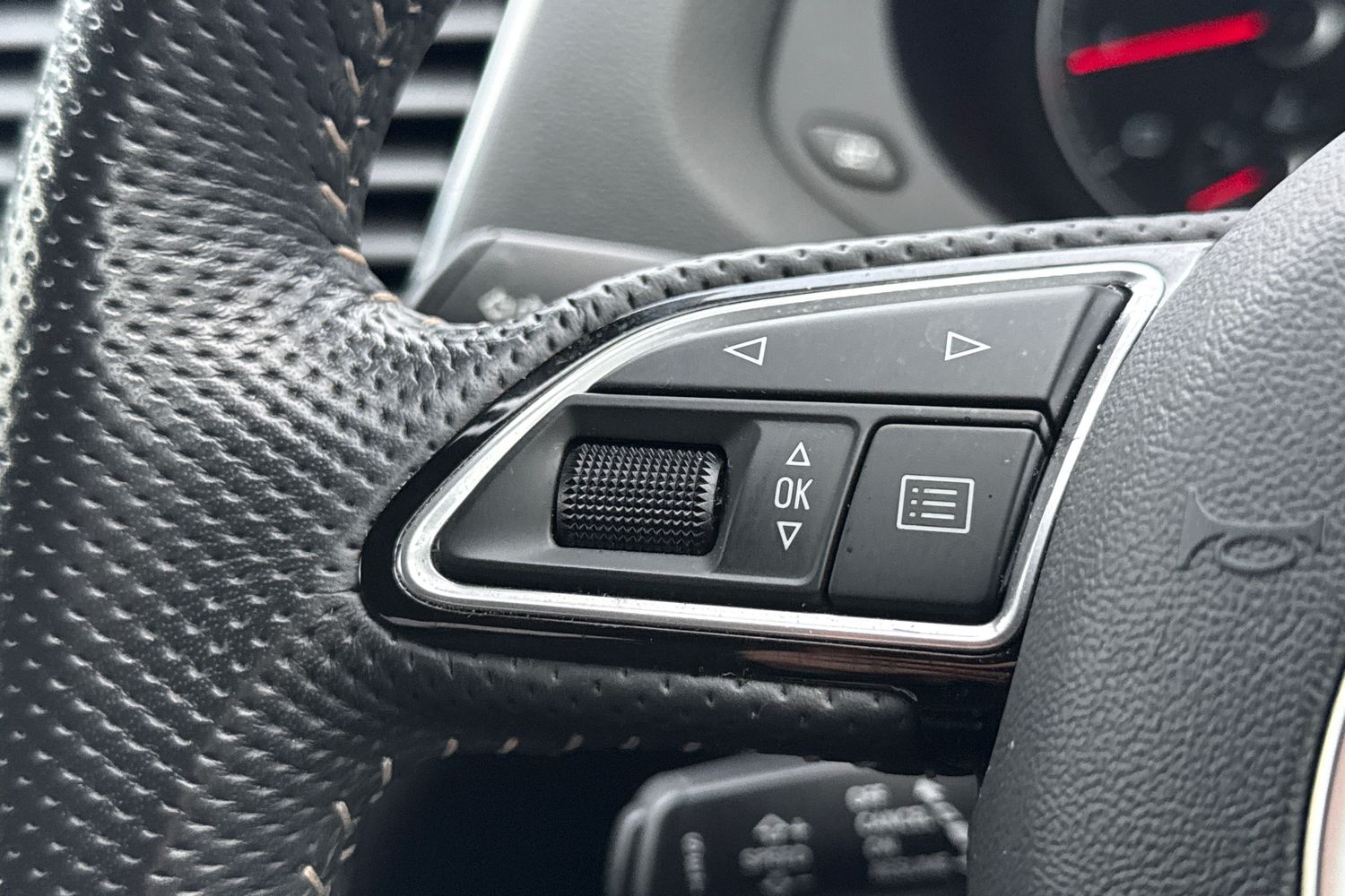 Used Audi Q3 2018 for sale - 77158802: Photo 48