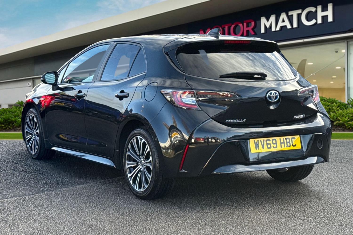 Used Toyota Corolla 2019 for sale - 76576261: Photo 2