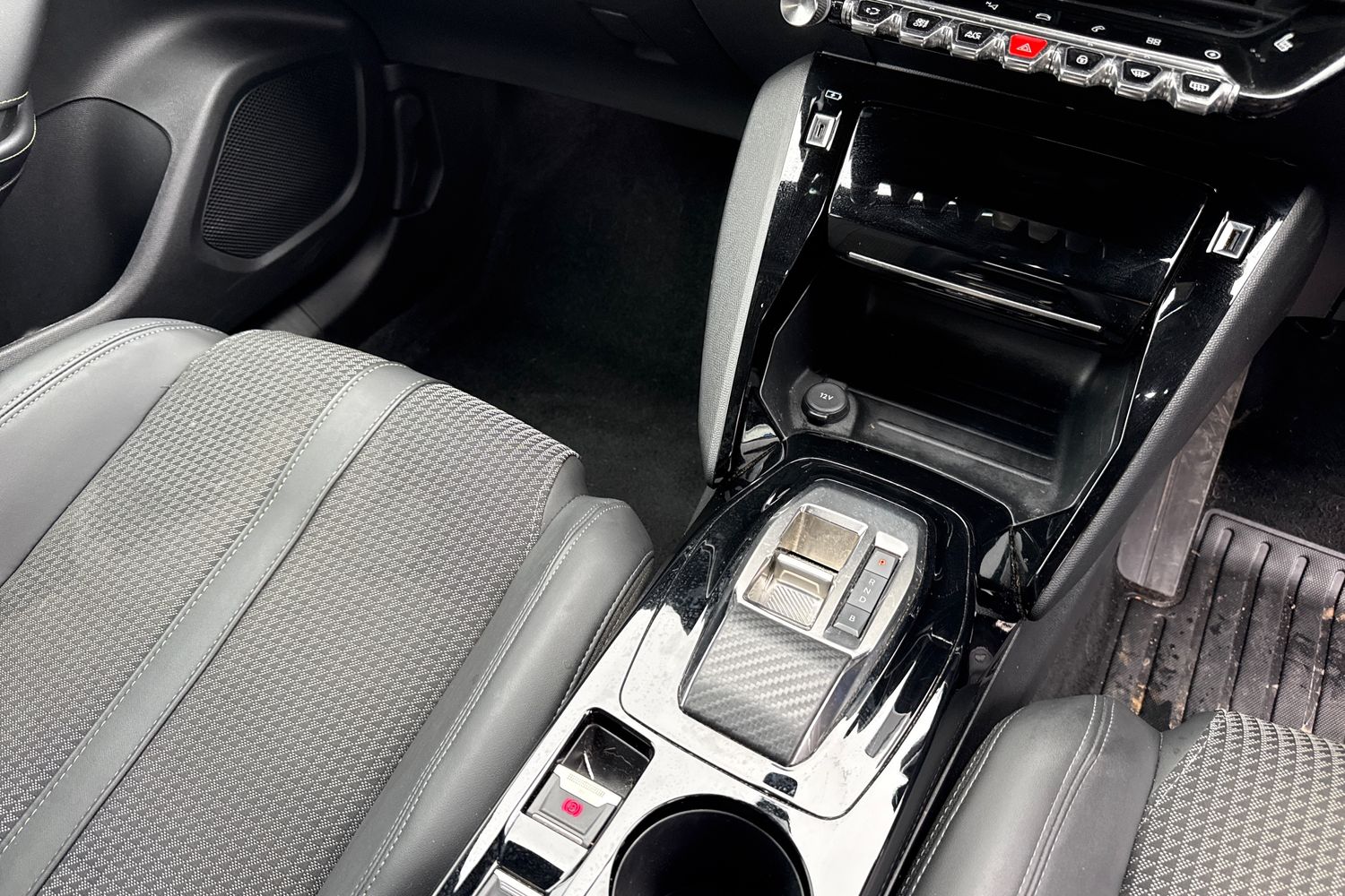 Used Peugeot E-2008 2023 for sale - 78084228: Photo 23