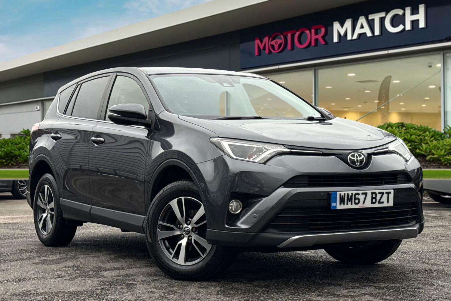 Used Toyota RAV4 2017 for sale - 77615891: Photo 1