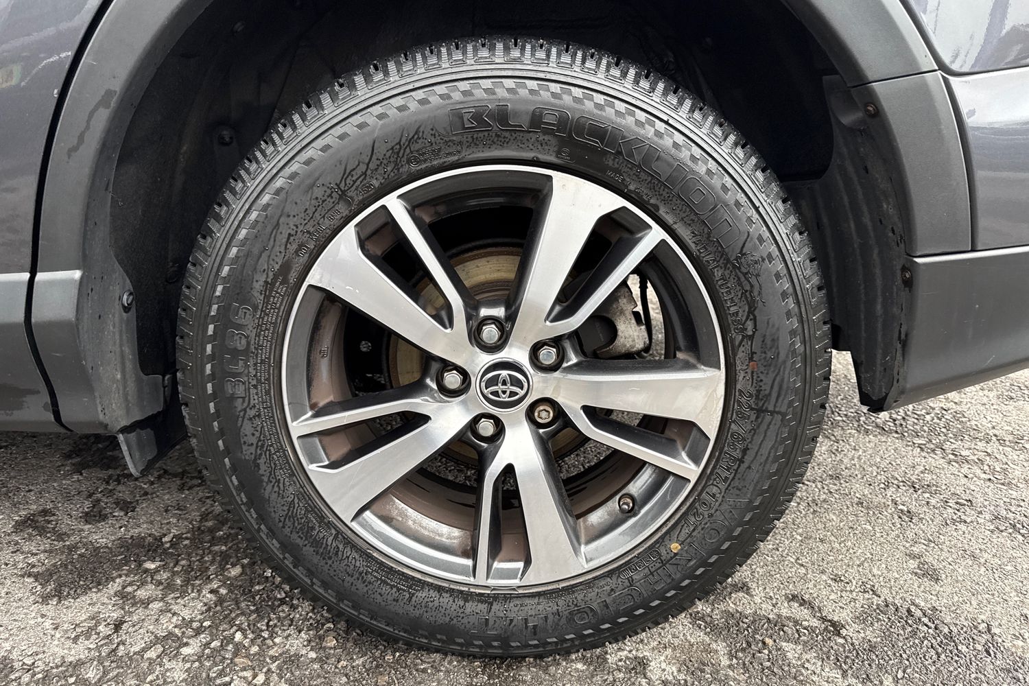 Used Toyota RAV4 2017 for sale - 77615891: Photo 12