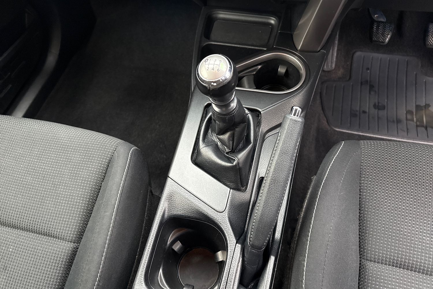 Used Toyota RAV4 2017 for sale - 77615891: Photo 23