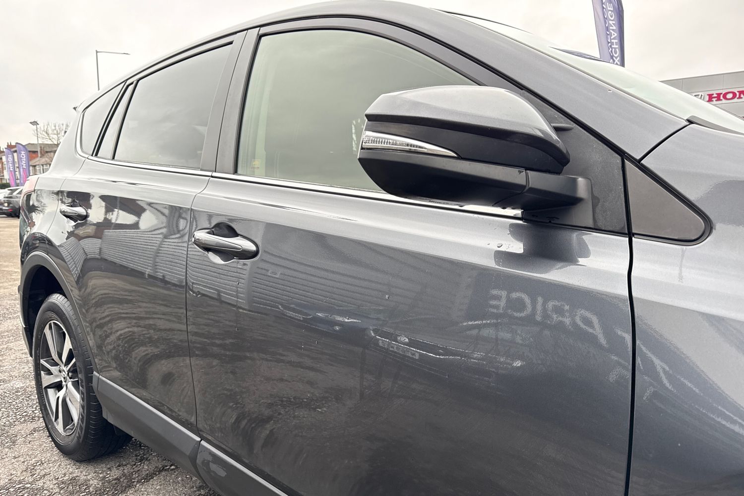 Used Toyota RAV4 2017 for sale - 77615891: Photo 27