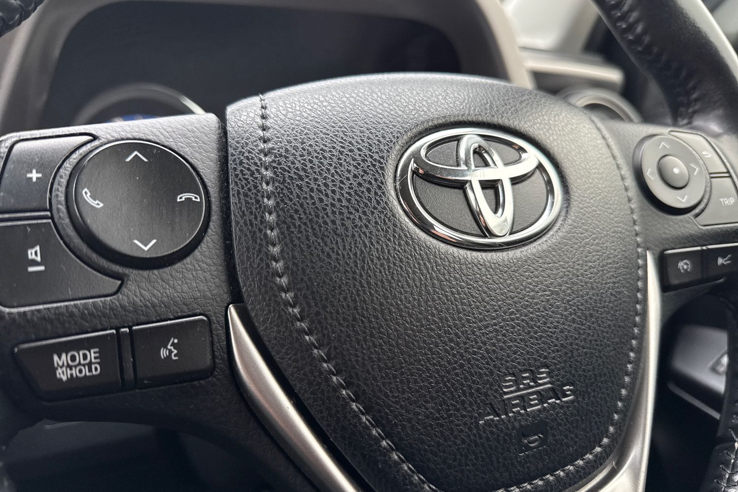 Used Toyota RAV4 2017 for sale - 77615891: Photo 45