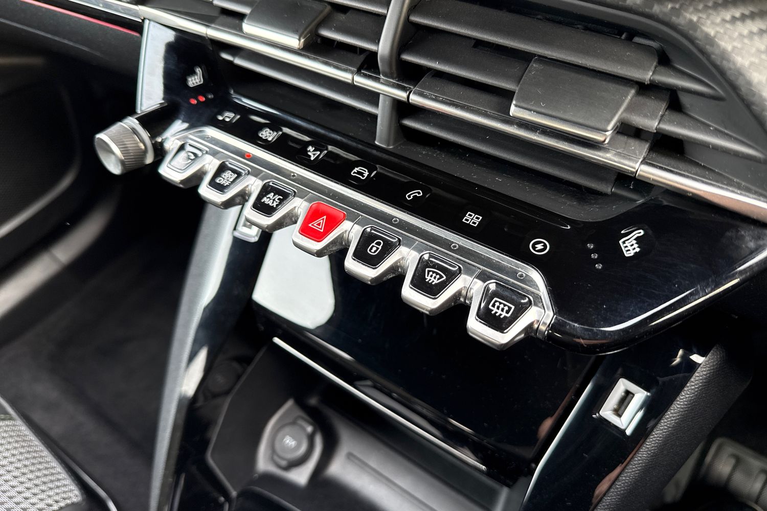 Used Peugeot 2008 2023 for sale - 77589420: Photo 46