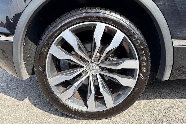 Used Volkswagen Tiguan 2020 for sale - 75581200: Photo 12