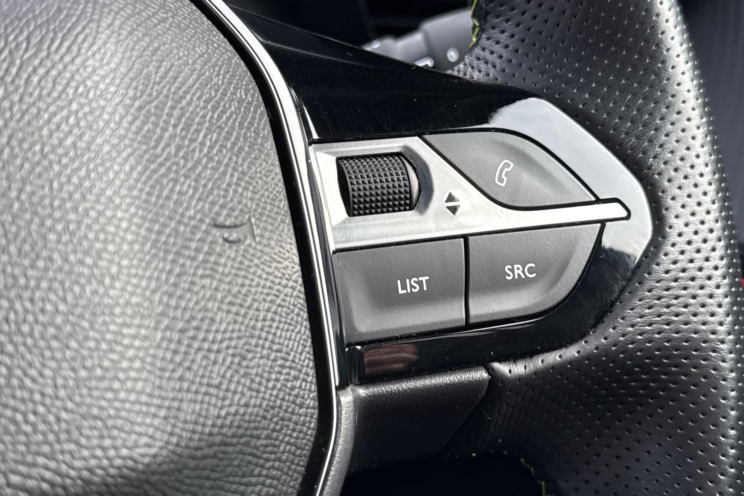 Used Peugeot 2008 2023 for sale - 77812568: Photo 51