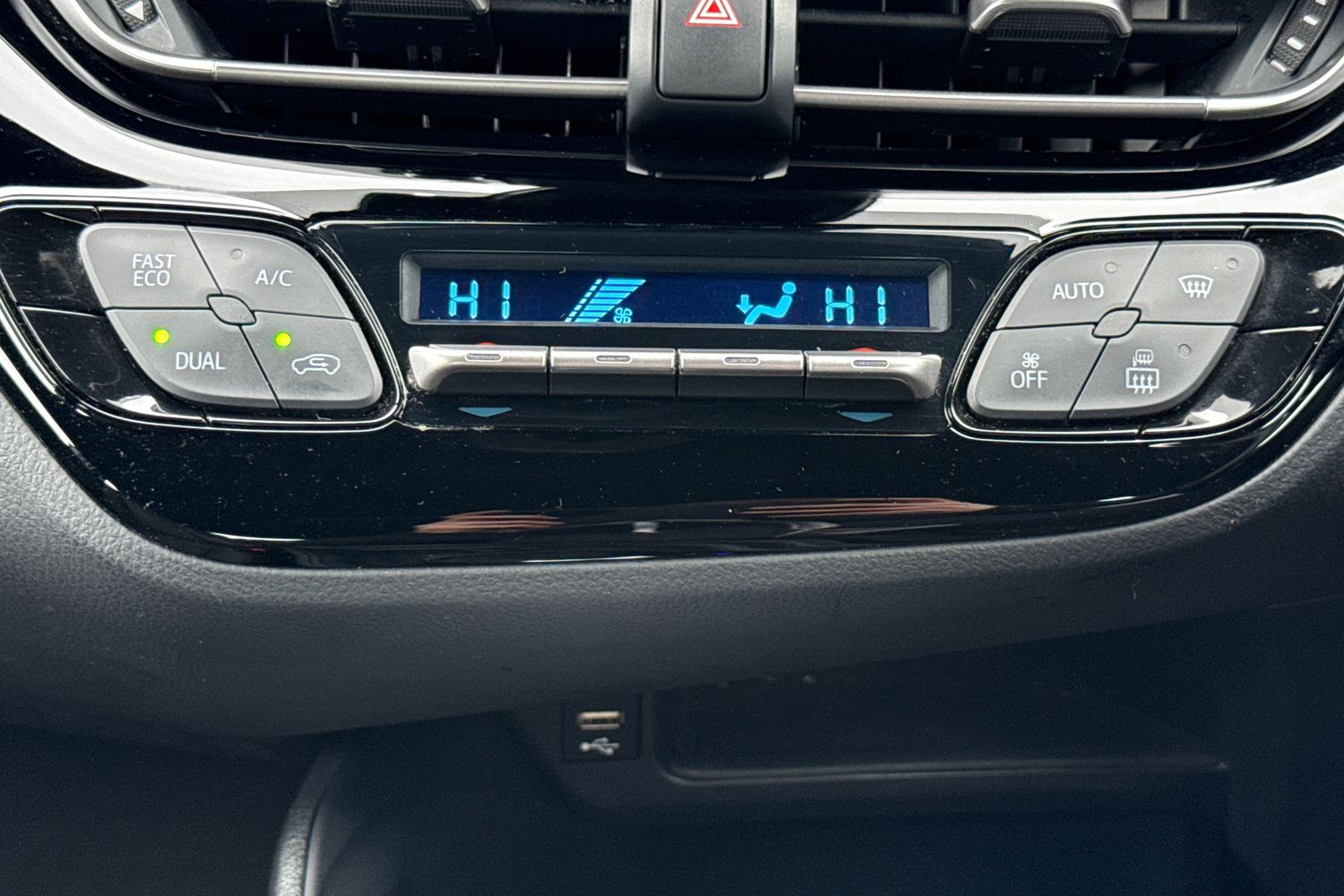 Used Toyota C-HR 2023 for sale - 77500952: Photo 22