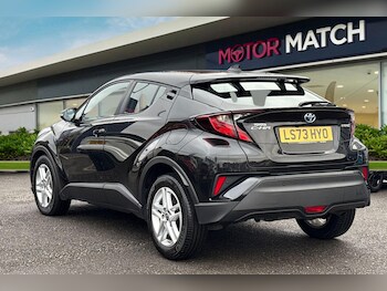 Used Toyota C-HR 2023 for sale - 77500952: Photo