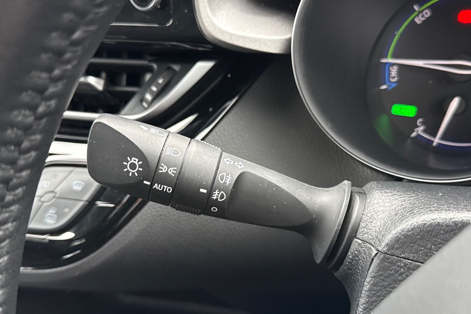 Used Toyota C-HR 2023 for sale - 77500952: Photo 40