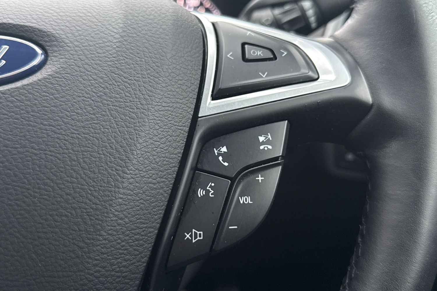 Used Ford Mondeo 2015 for sale - 76774529: Photo 26