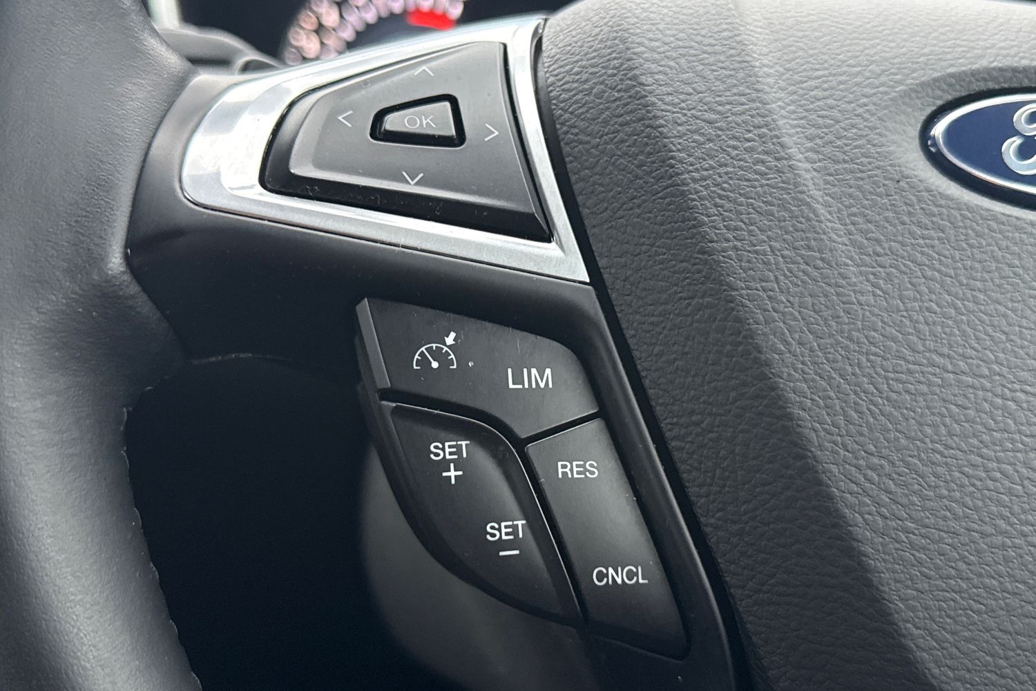 Used Ford Mondeo 2015 for sale - 76774529: Photo 27