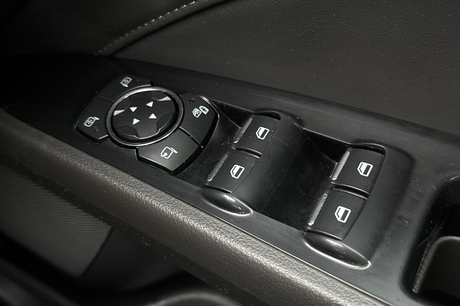 Used Ford Mondeo 2015 for sale - 76774529: Photo 31