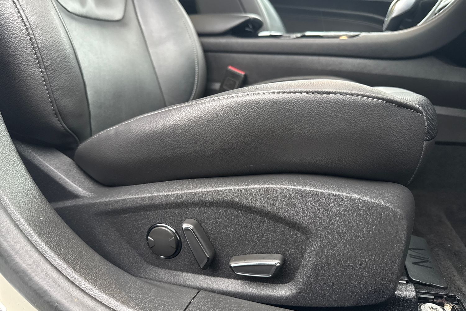 Used Ford Mondeo 2015 for sale - 76774529: Photo 38