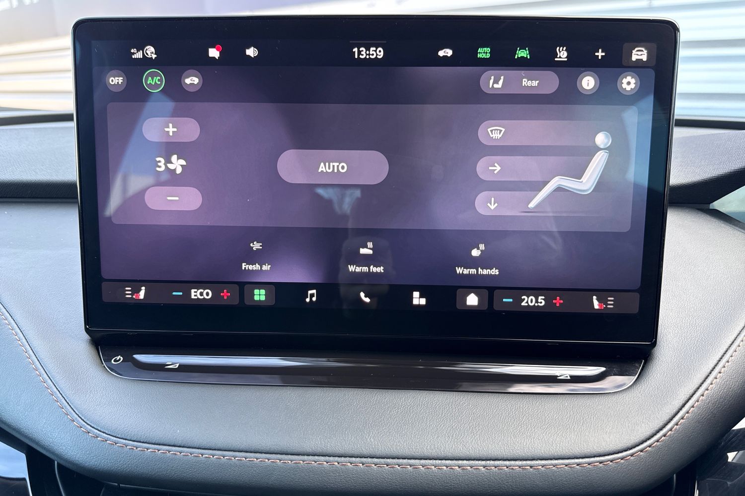 Used Skoda Enyaq 2024 for sale - 77849240: Photo 22