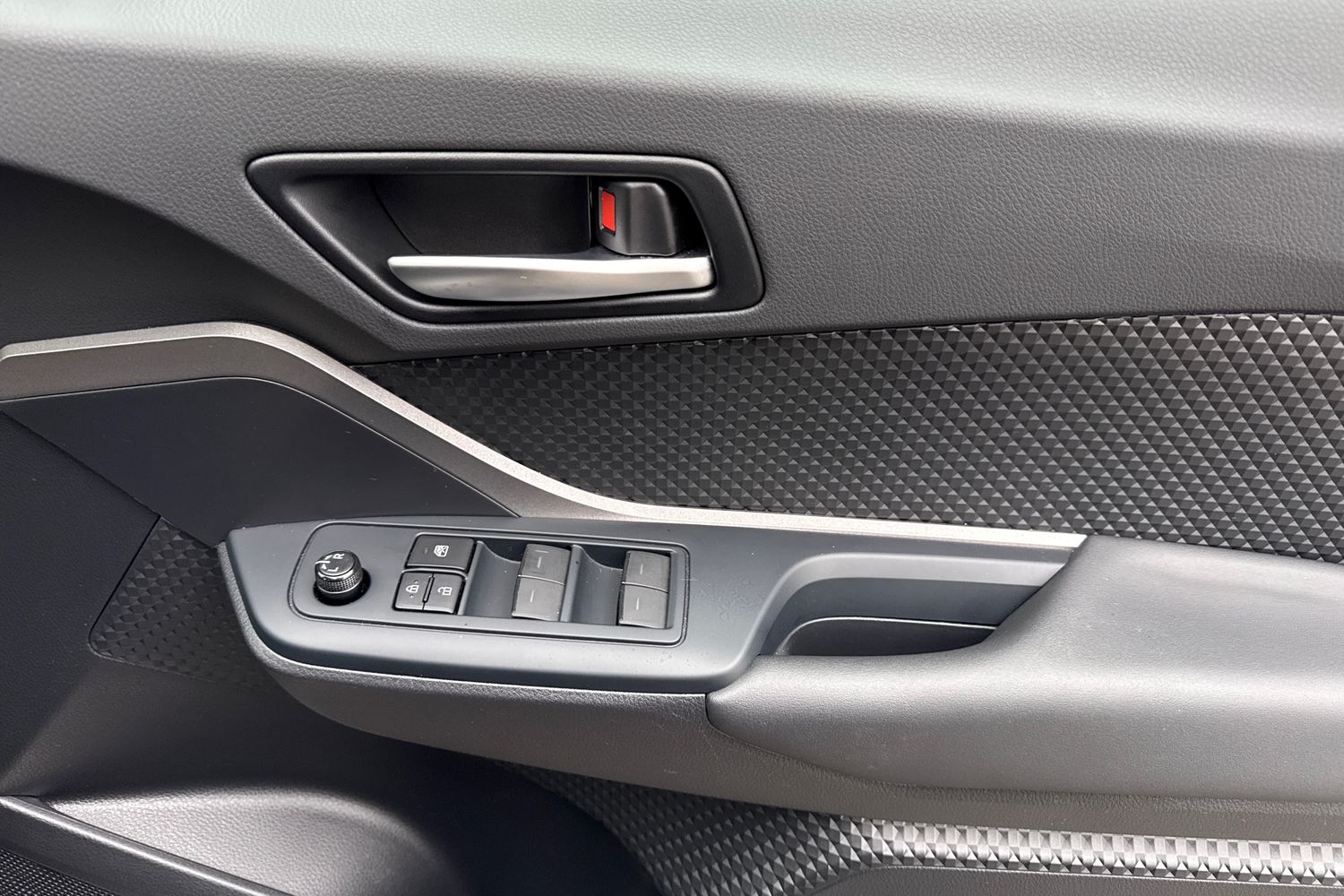 Used Toyota C-HR 2023 for sale - 77429467: Photo 18