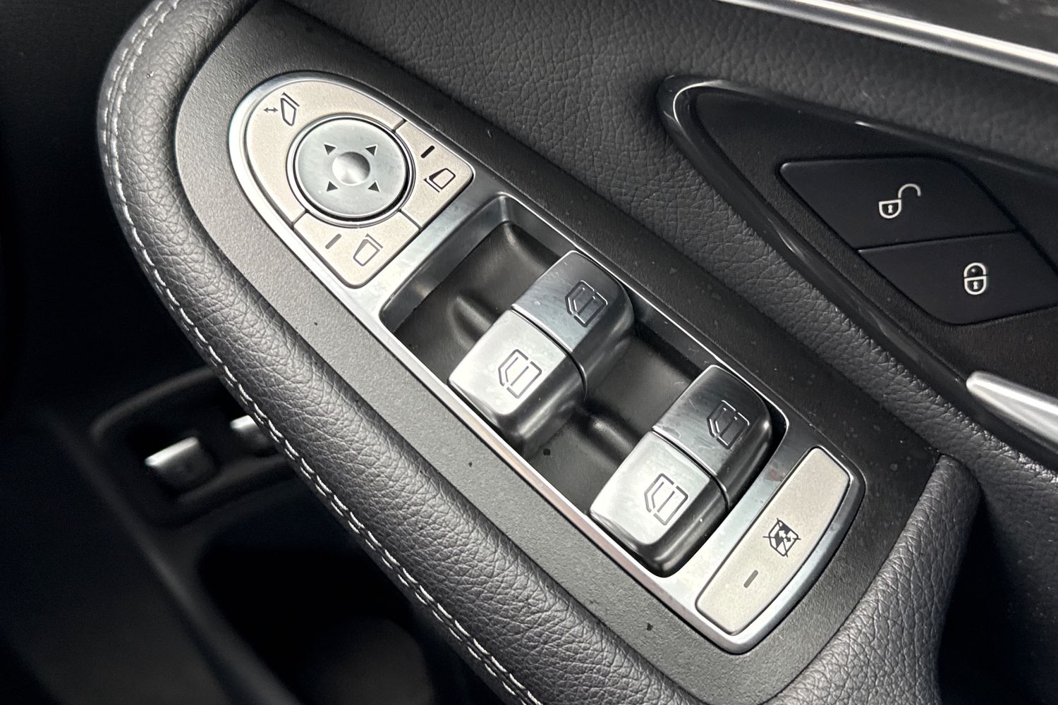 Used Mercedes-Benz GLC 2020 for sale - 78043476: Photo 39