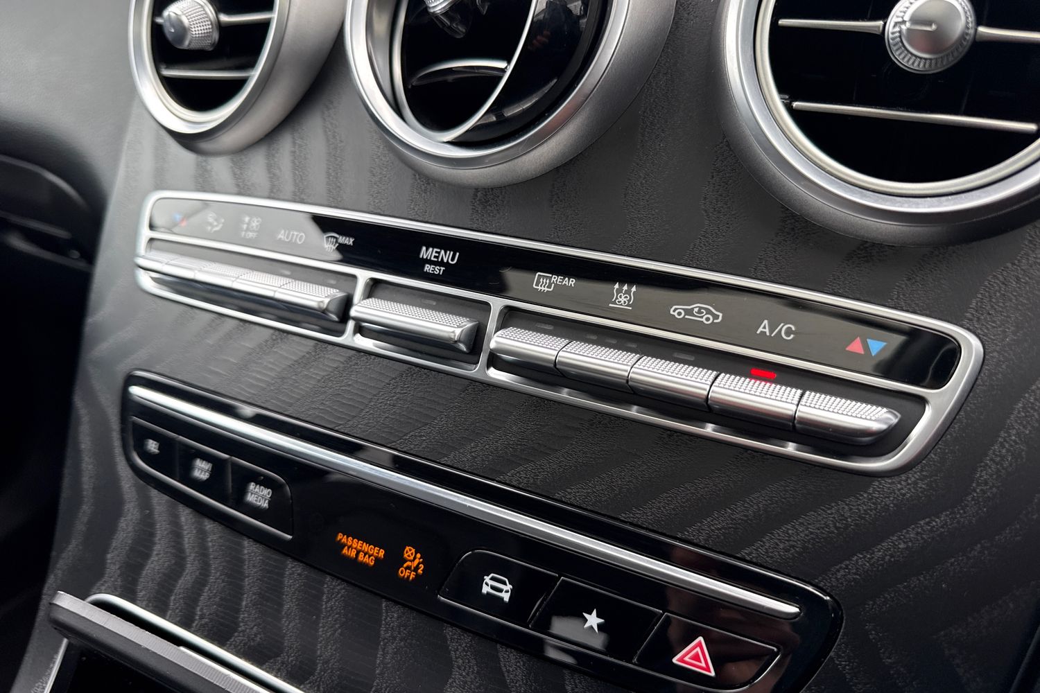 Used Mercedes-Benz GLC 2020 for sale - 78043476: Photo 51