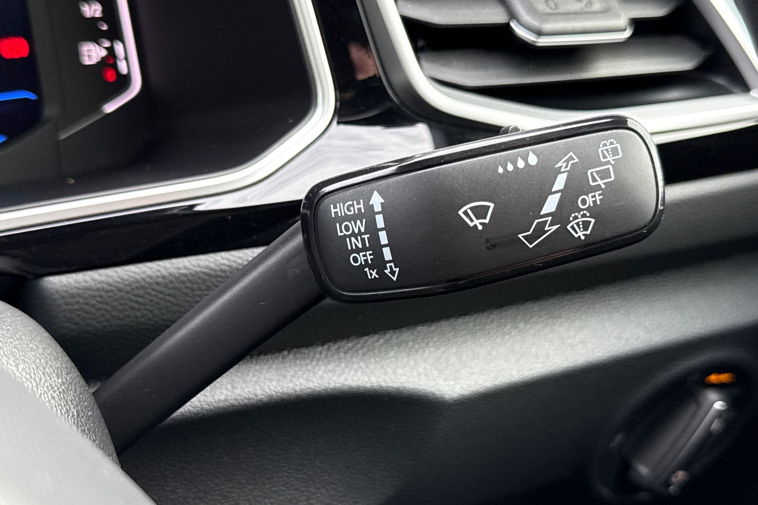 Used Volkswagen T-Roc 2022 for sale - 77226537: Photo 44