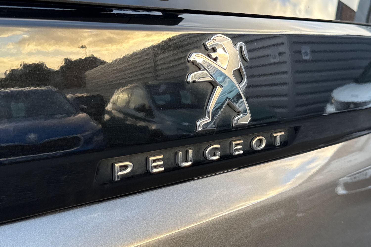 Used Peugeot 5008 2022 for sale - 76902606: Photo 31