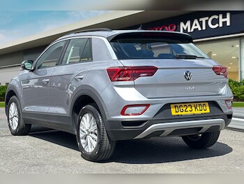 Used Volkswagen T-Roc 2023 for sale - 78750201: Photo