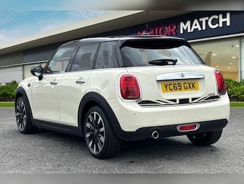 Used MINI Hatch 2019 for sale - 75655387: Photo