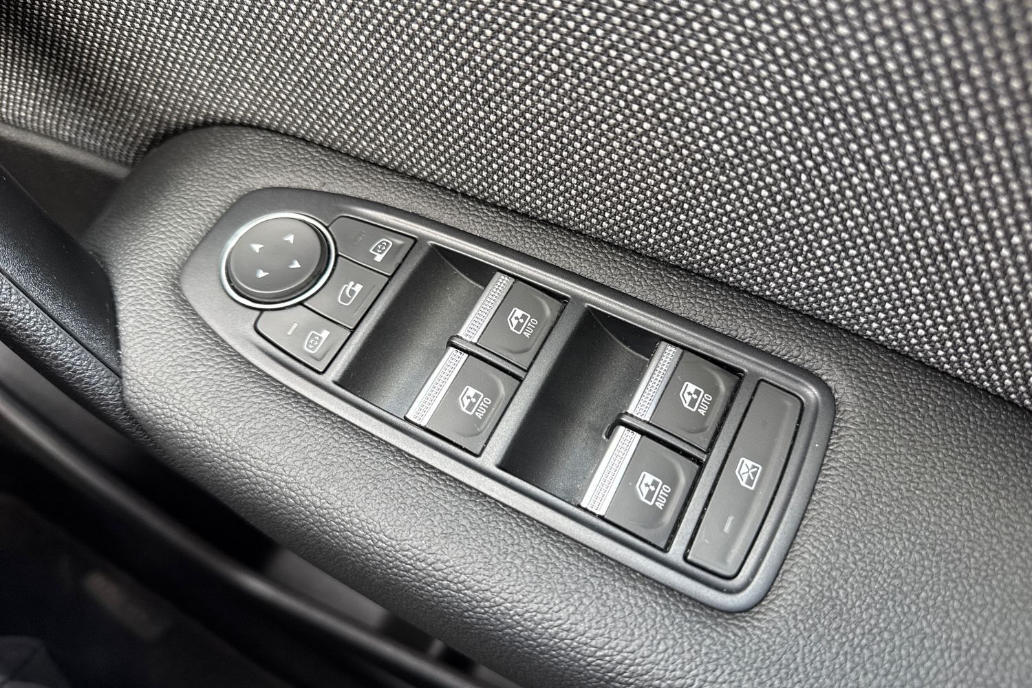 Used Renault Captur 2025 for sale - 77886368: Photo 30