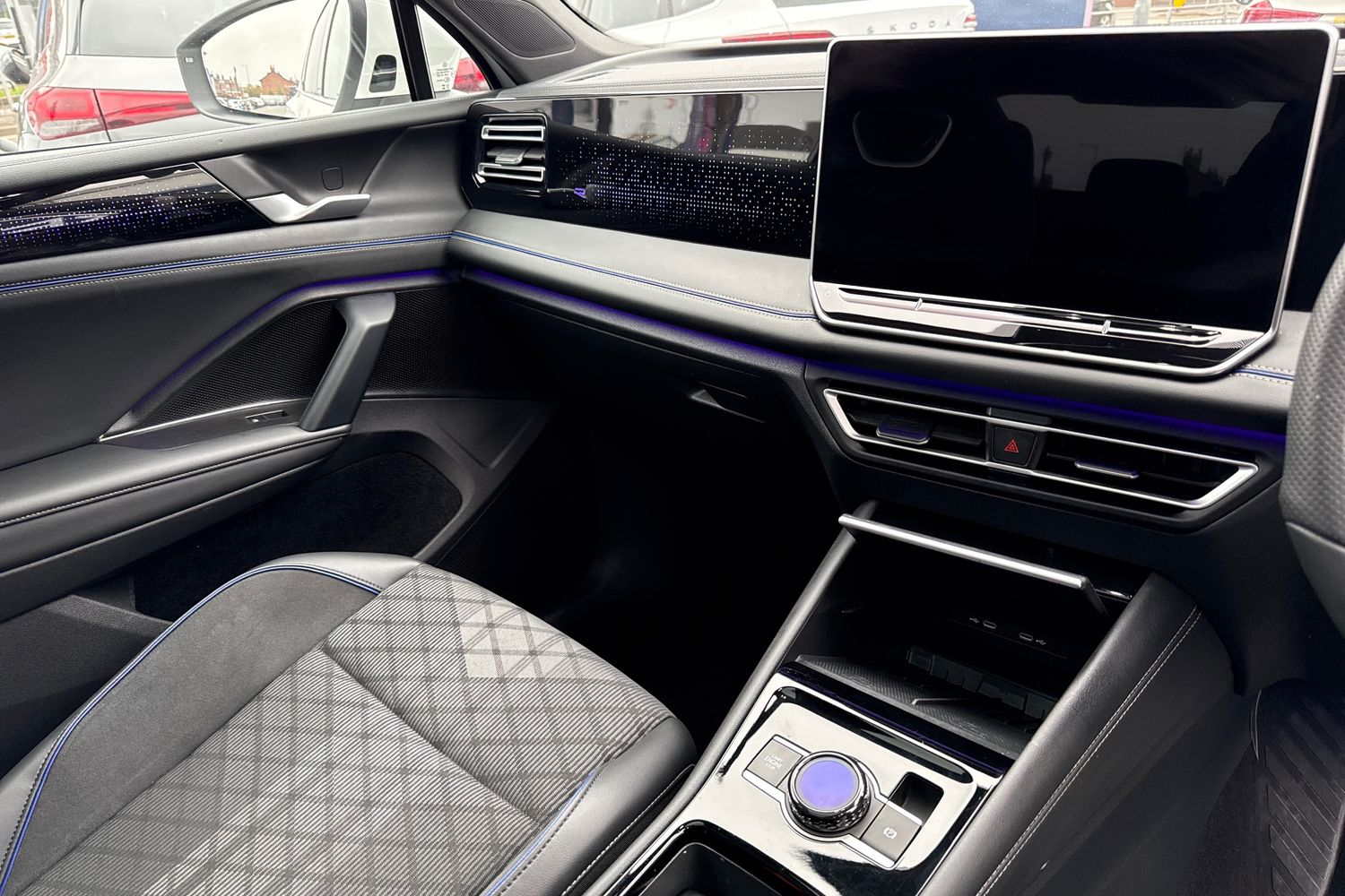 Used Volkswagen Tiguan 2024 for sale - 77805329: Photo 20