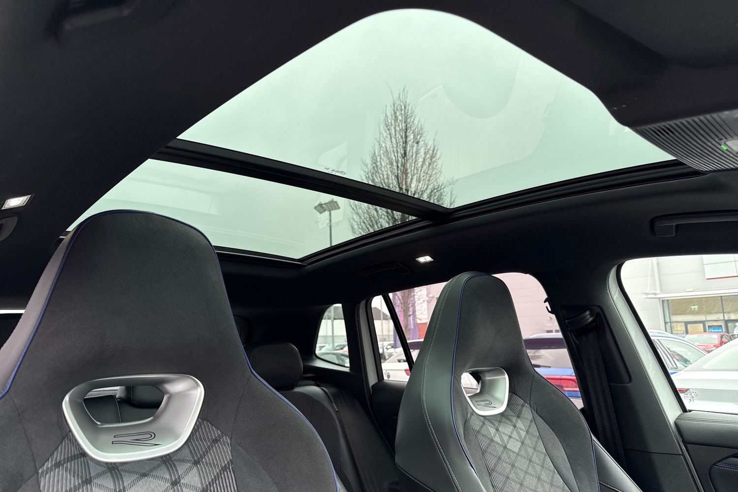 Used Volkswagen Tiguan 2024 for sale - 77805329: Photo 32