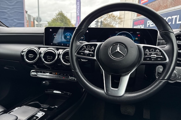 Used Mercedes-Benz A-Class 2018 for sale - 76197689: Photo 44