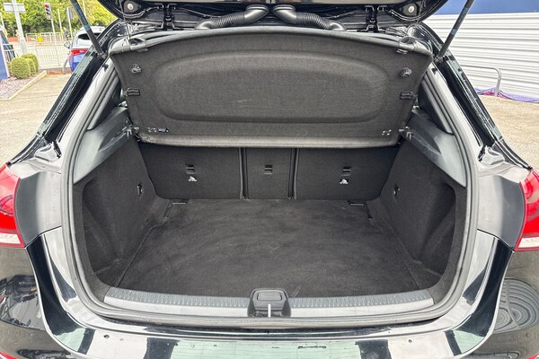 Used Mercedes-Benz A-Class 2018 for sale - 76197689: Photo 7