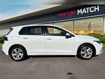 Used Volkswagen Golf 2023 for sale - 77747654: Photo