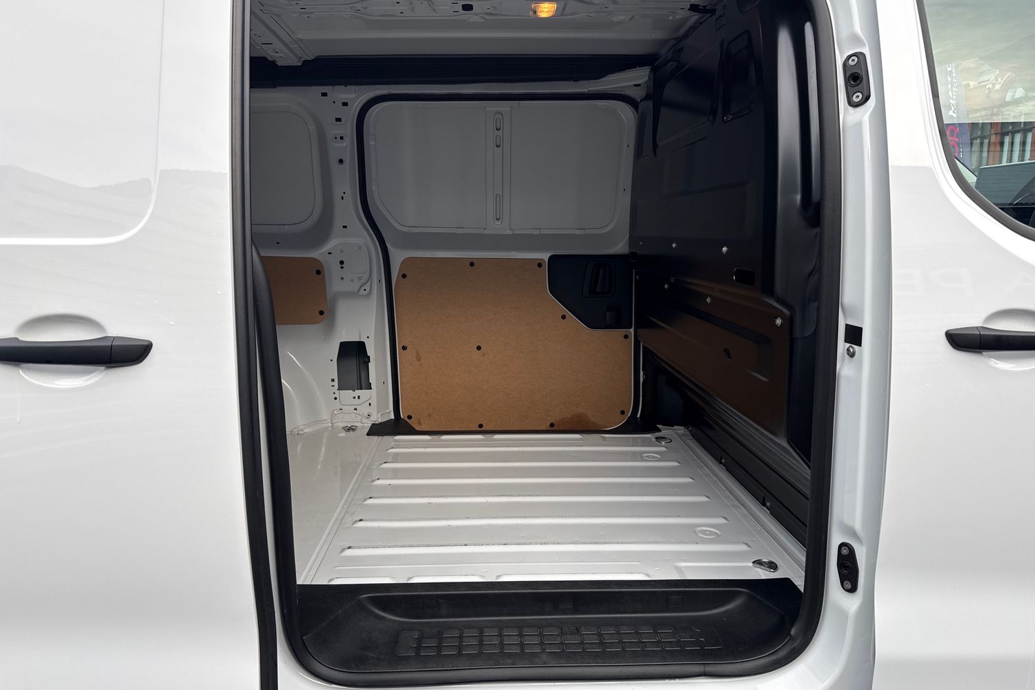 Used Peugeot Expert 2024 for sale - 77172541: Photo 29