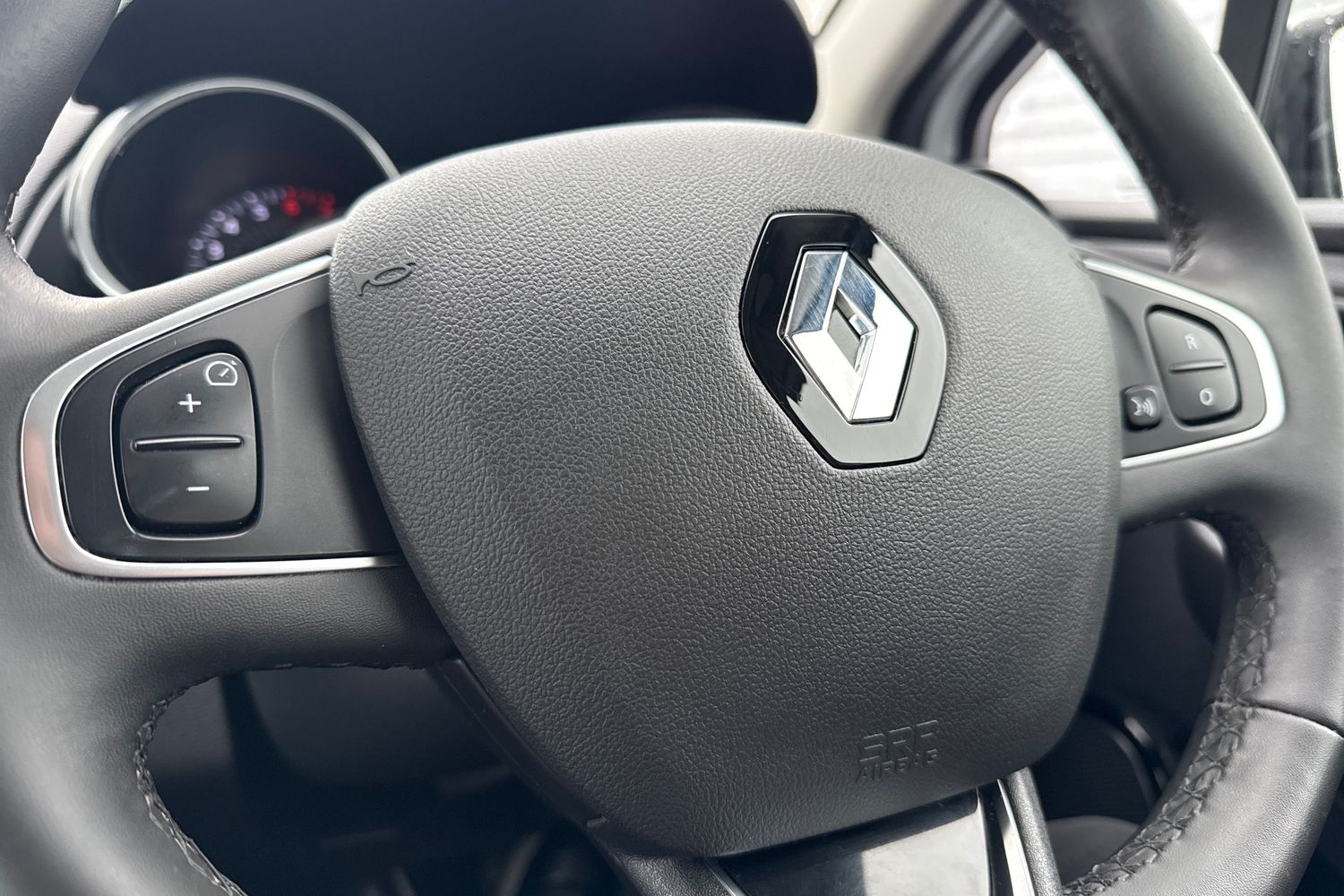 Used Renault Clio 2019 for sale - 77117819: Photo 44