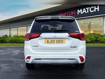 Used Mitsubishi Outlander 2019 for sale - 77206573: Photo