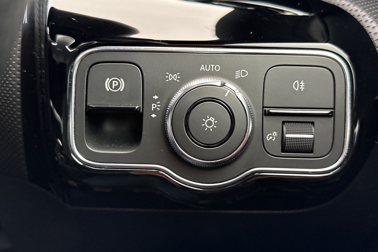 Used Mercedes-Benz A-Class 2018 for sale - 76641818: Photo 37