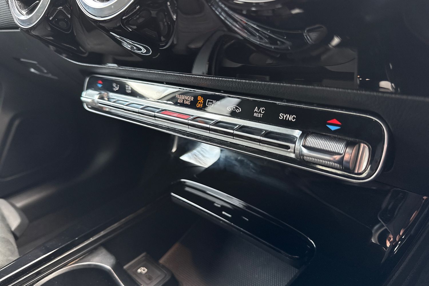 Used Mercedes-Benz A-Class 2018 for sale - 76641818: Photo 41