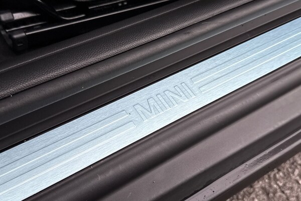 Used MINI Hatch 2021 for sale - 76197758: Photo 32