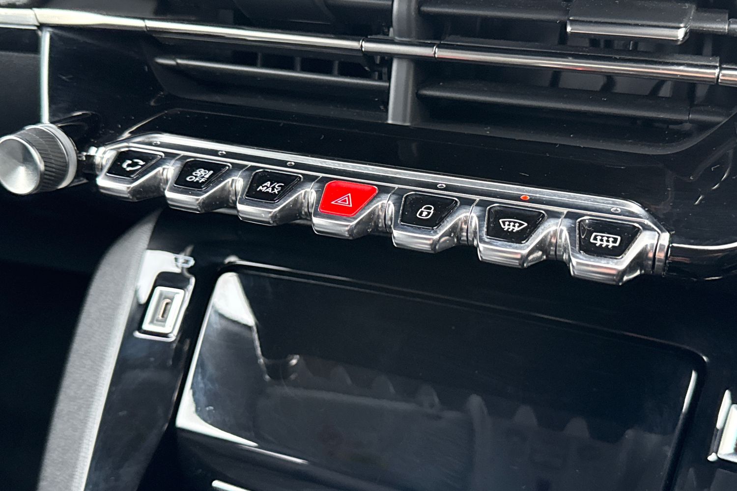 Used Peugeot 2008 2022 for sale - 77334387: Photo 36