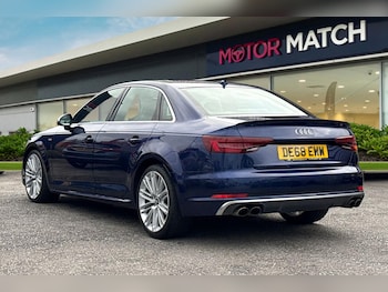 Used Audi A4 2018 for sale - 77728732: Photo