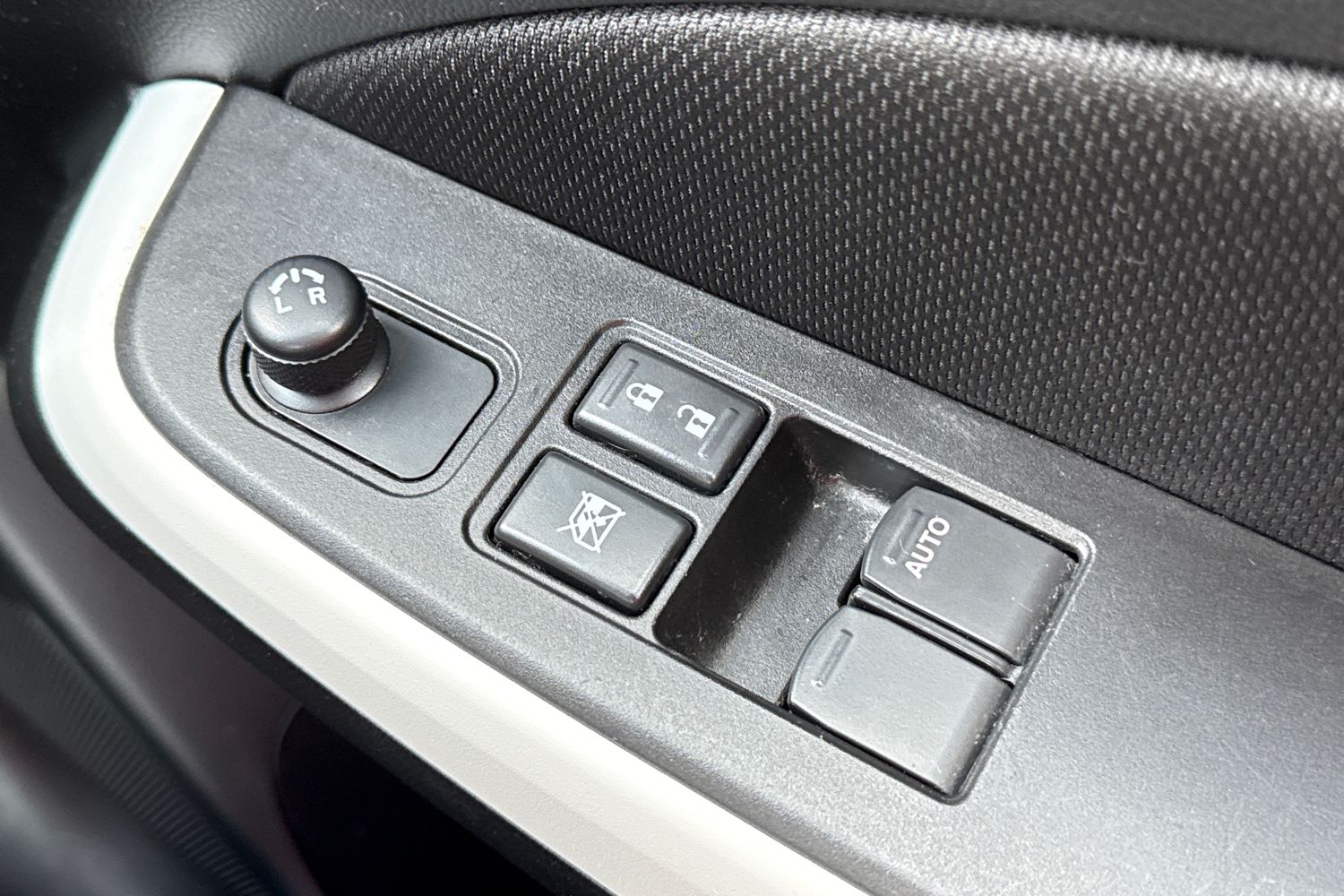 Used Suzuki Swift 2019 for sale - 76863240: Photo 39