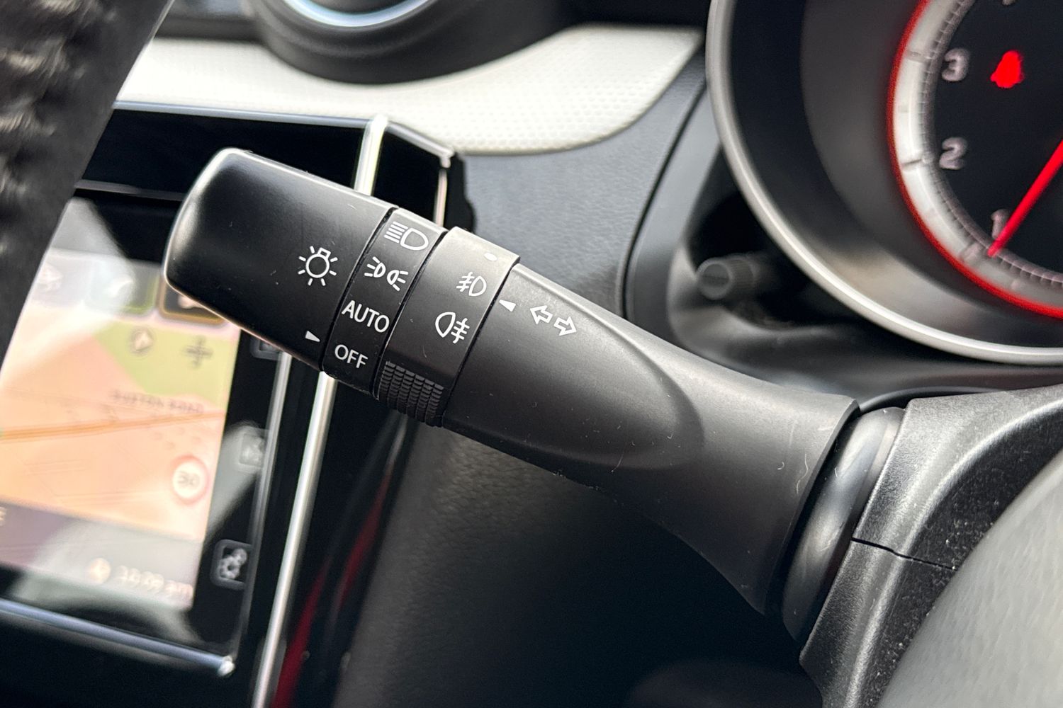 Used Suzuki Swift 2019 for sale - 76863240: Photo 41