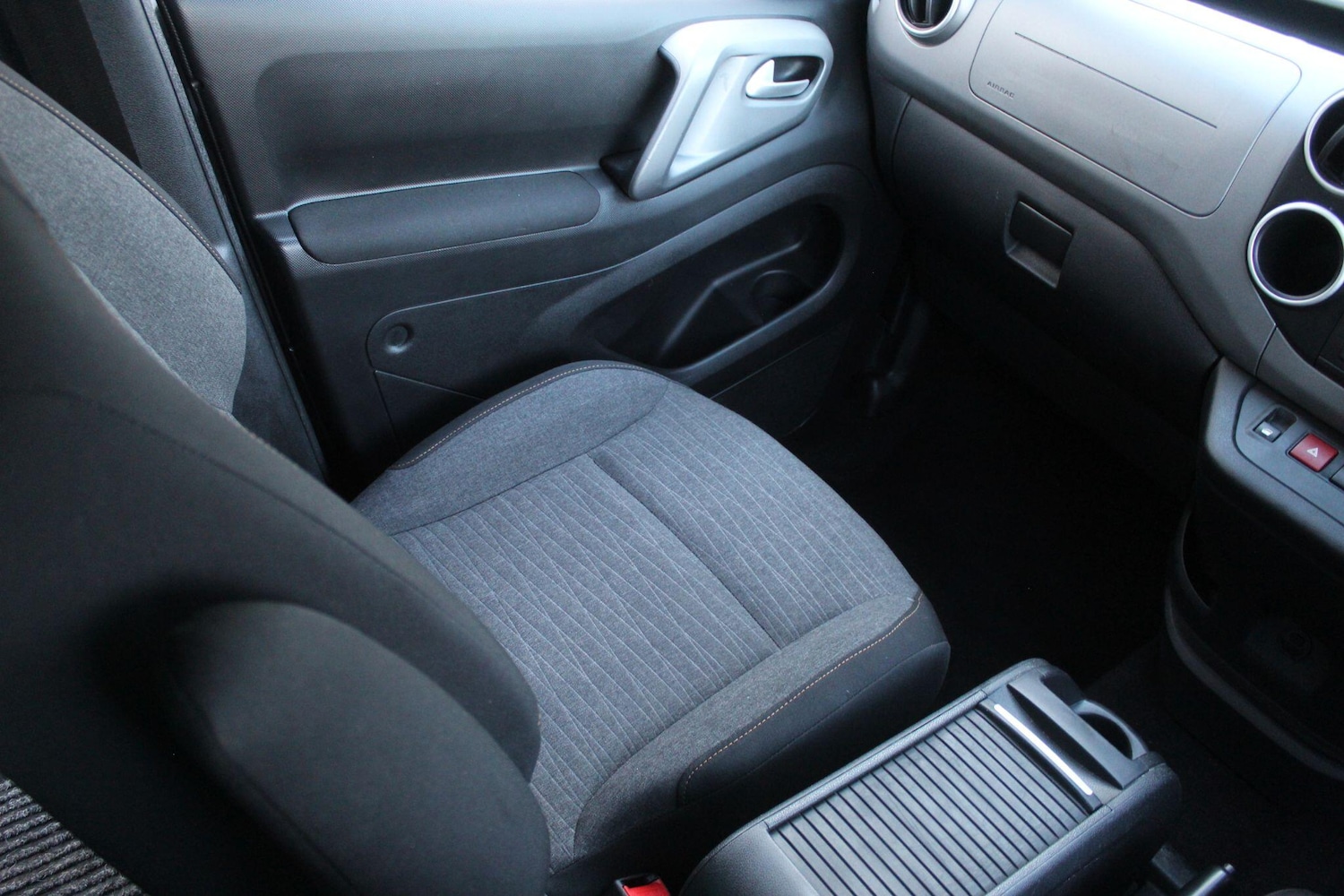 Used Citroen Berlingo 2018 for sale - 76397989: Photo 25