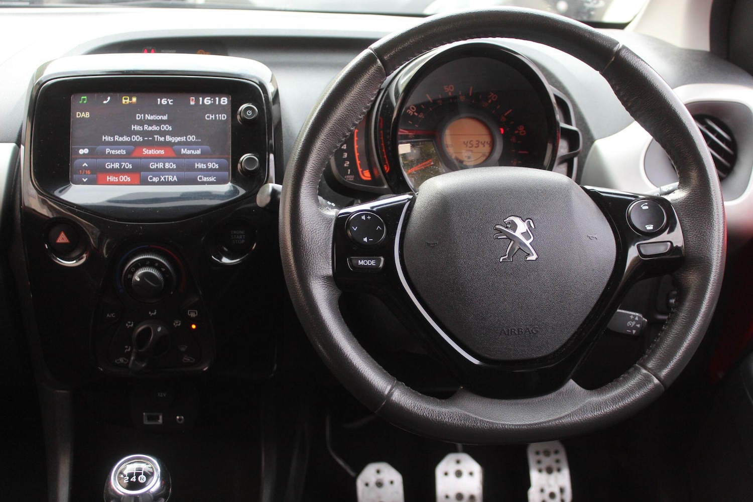 Used Peugeot 108 2014 for sale - 76152572: Photo 13