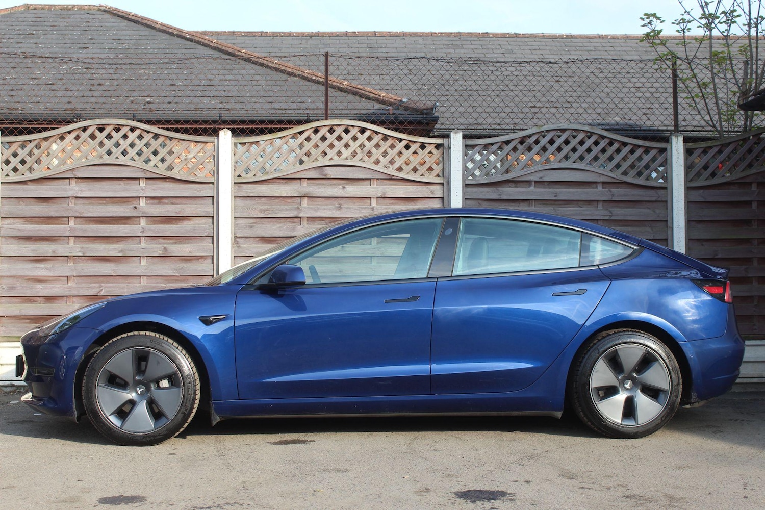 Used Tesla Model 3 2020 for sale - 76072710: Photo 9