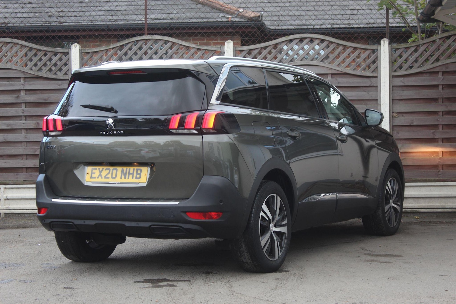 Used Peugeot 5008 2020 for sale - 76786540: Photo 10