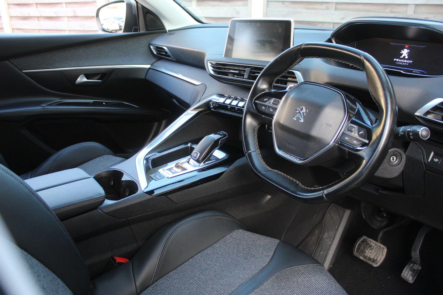 Used Peugeot 5008 2020 for sale - 76786540: Photo 25