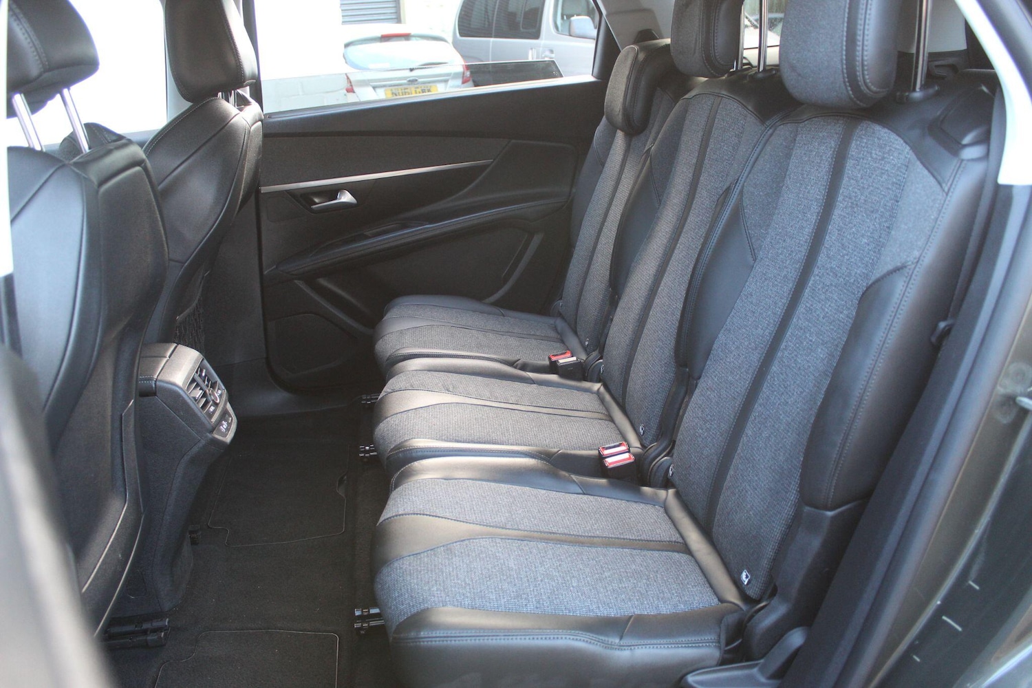 Used Peugeot 5008 2020 for sale - 76786540: Photo 32